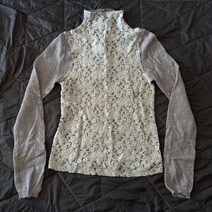 Unbranded women long knit sleeve grey lace body buttons back closure turtleneck